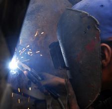 Услуги сварщика. Сварка труб. Качество - цена  Услуги сварщика. Сварка труб. Качество - цена