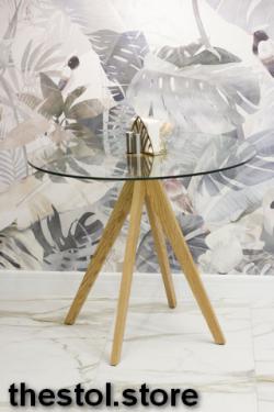  Стильный обеденный стол из древесины дуба и стекла